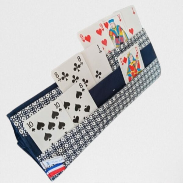 Support de cartes à jouer avec des cartes positionner sur 3 niveaux