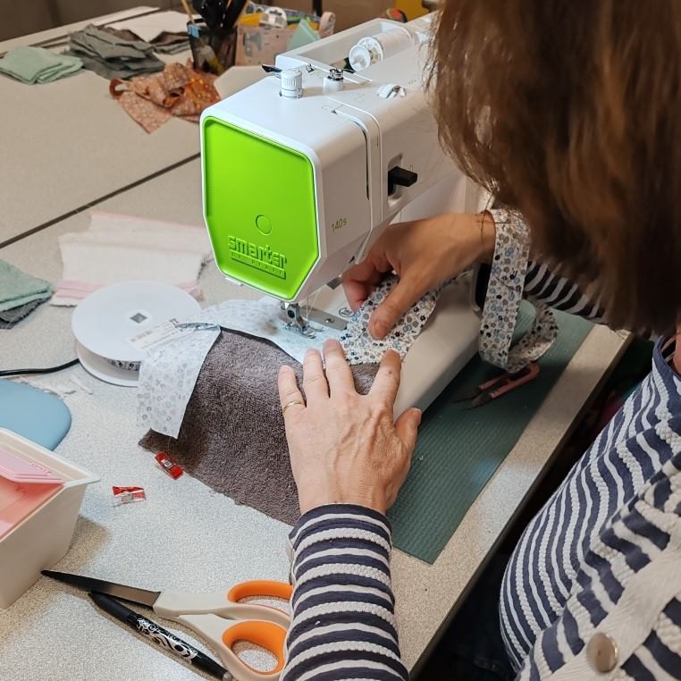 photo d'une personne à la machine